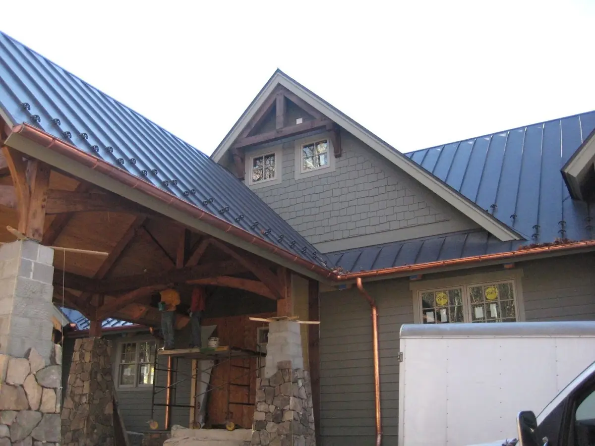 Craftsman Roofing team delivering quality roofing work in Conant
